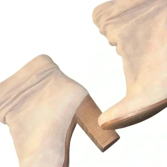 Chinese Laundry Grey Suede Ankle Boots - Picture 3 of 6